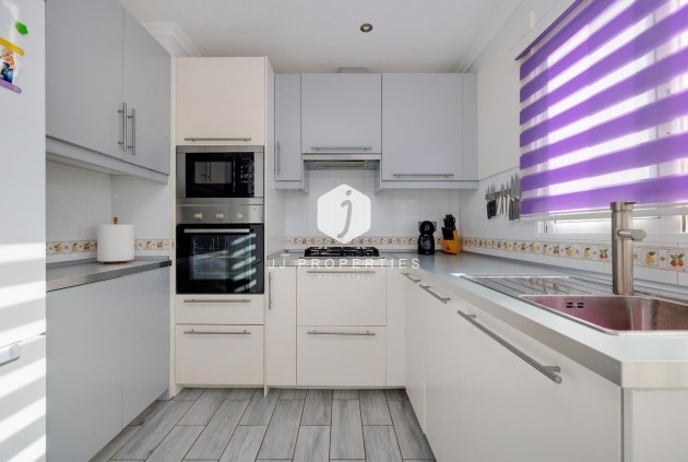 Resale - Penthouse -
Almoradí - Parque De La U