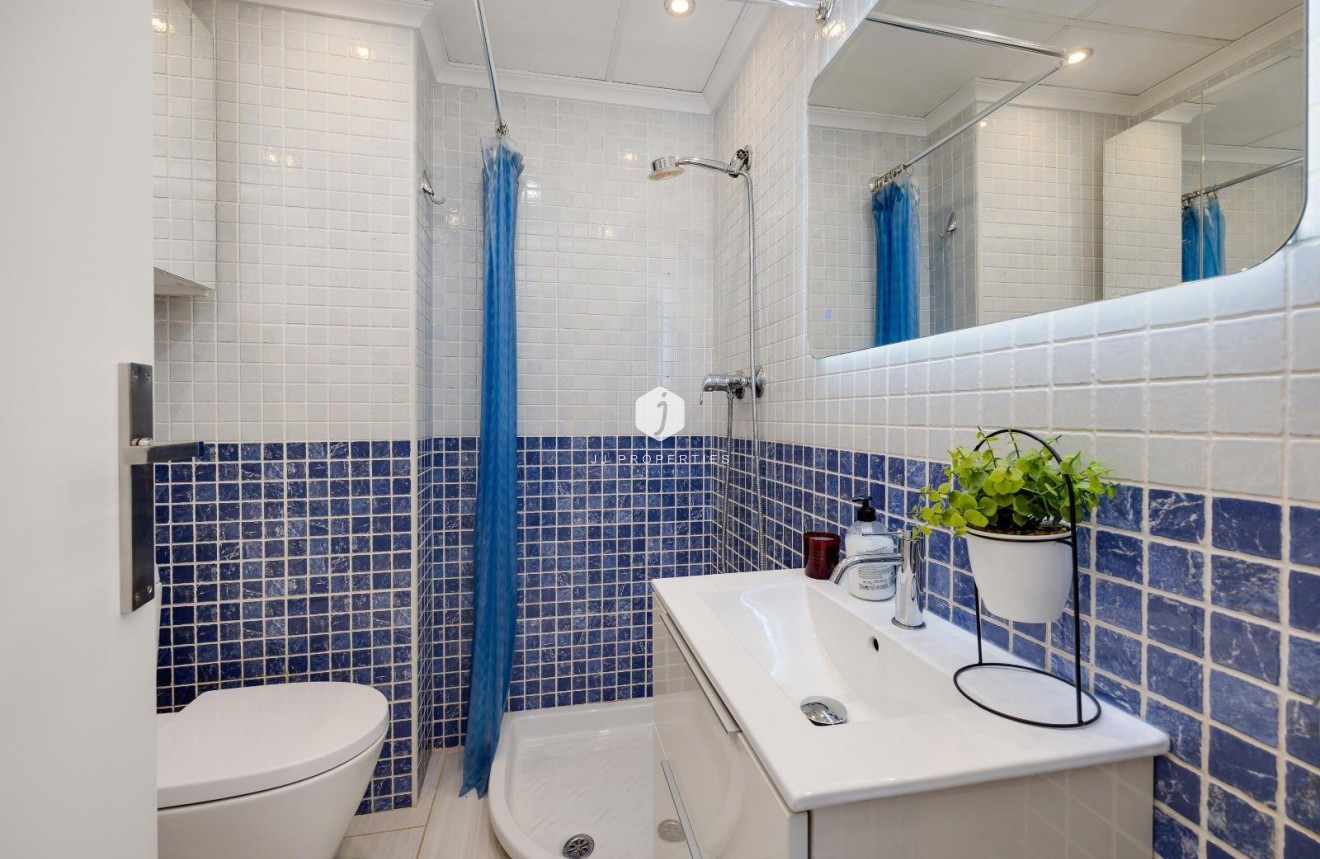 Resale - Penthouse -
Almoradí - Parque De La U