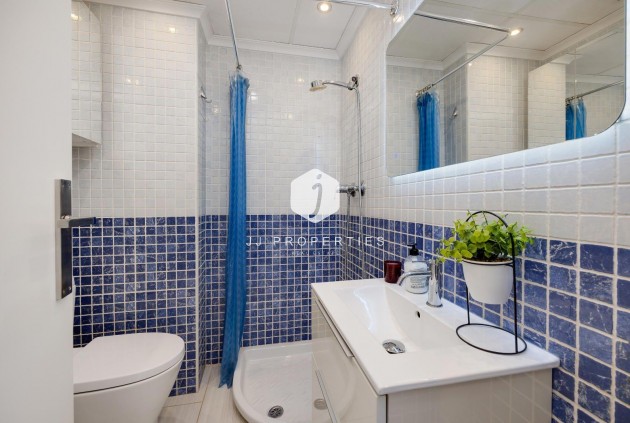 Resale - Penthouse -
Almoradí - Parque De La U