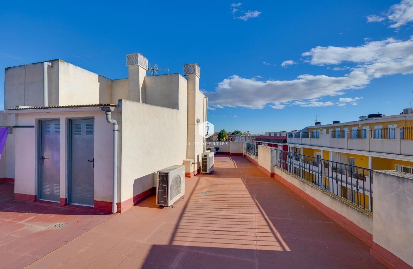Resale - Penthouse -
Almoradí - Parque De La U