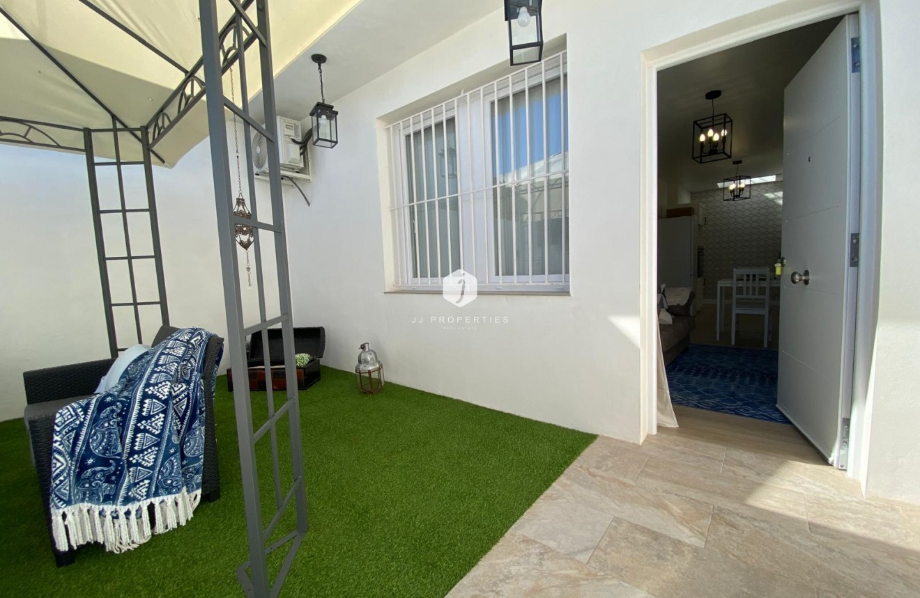 Tweedehands - Chalet -
Torrevieja - Costa Blanca