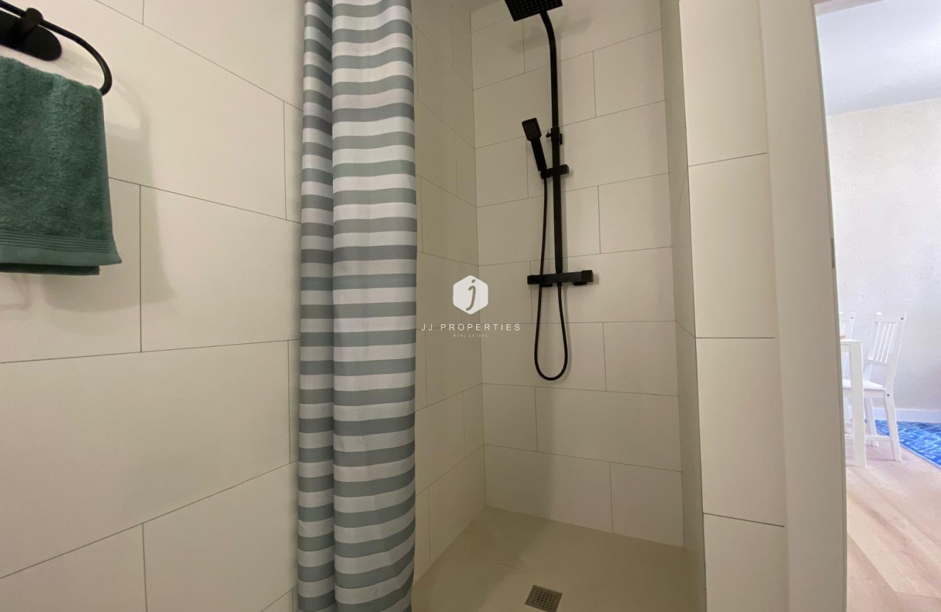 Tweedehands - Chalet -
Torrevieja - Costa Blanca