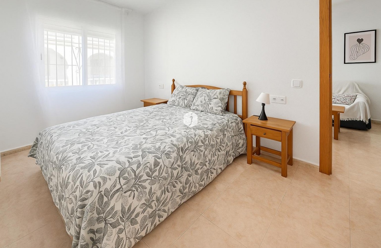 Tweedehands - Appartement / flat -
Torrevieja - Habaneras