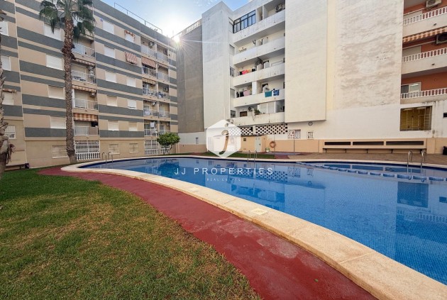 Tweedehands - Appartement / flat -
Torrevieja - Habaneras