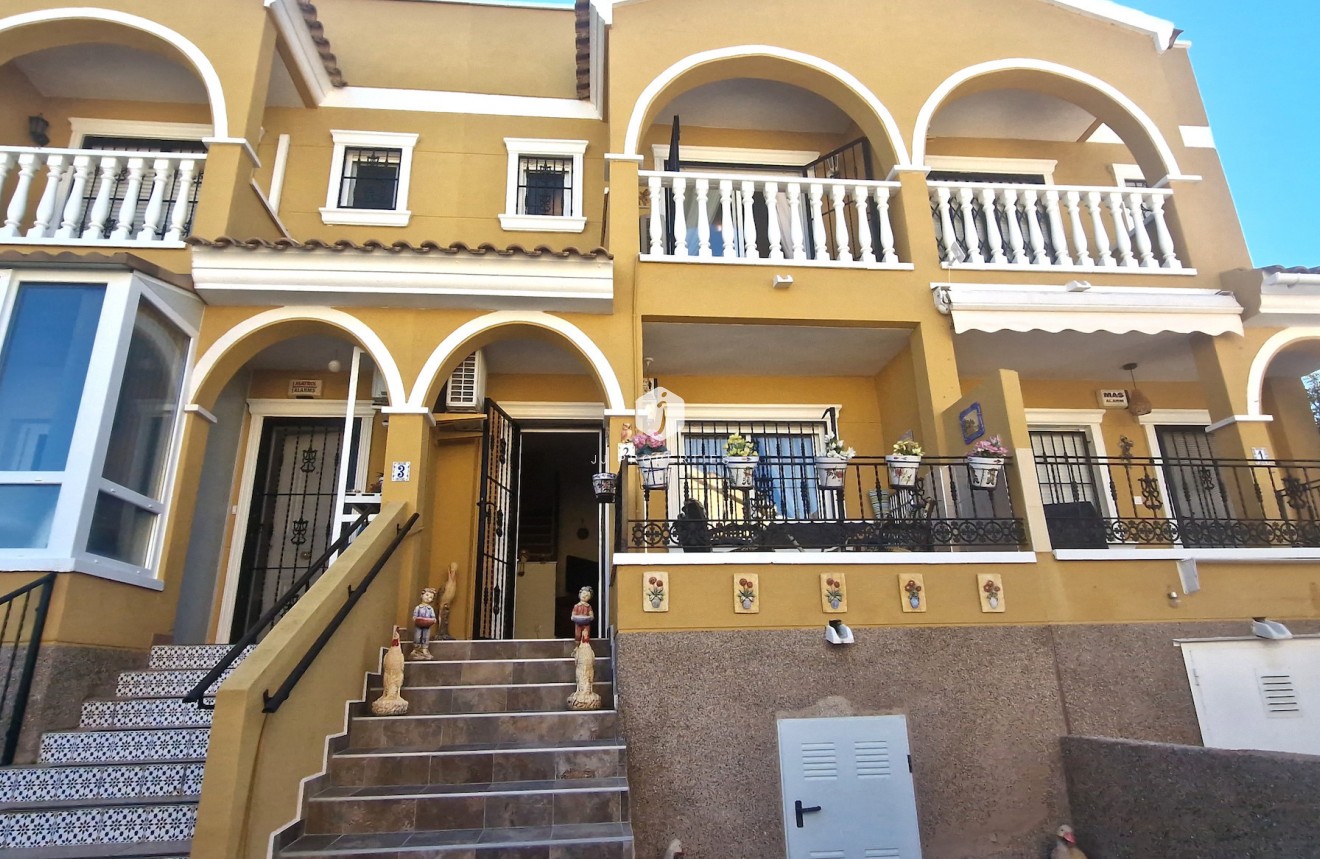 Tweedehands - Chalet -
Orihuela Costa - Costa Blanca