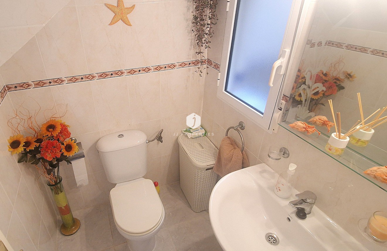 Tweedehands - Chalet -
Orihuela Costa - Costa Blanca