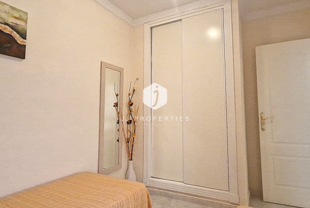 Tweedehands - Chalet -
Orihuela Costa - Costa Blanca