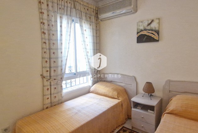 Tweedehands - Chalet -
Orihuela Costa - Costa Blanca