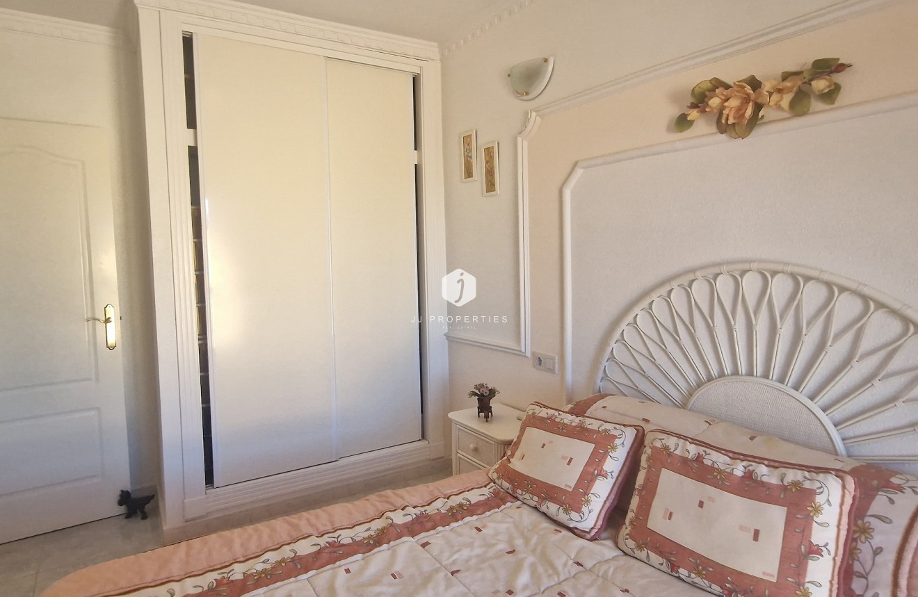 Tweedehands - Chalet -
Orihuela Costa - Costa Blanca