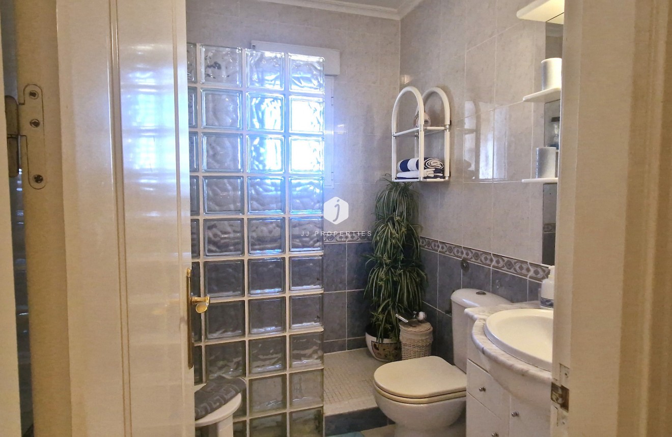 Tweedehands - Chalet -
Orihuela Costa - Costa Blanca