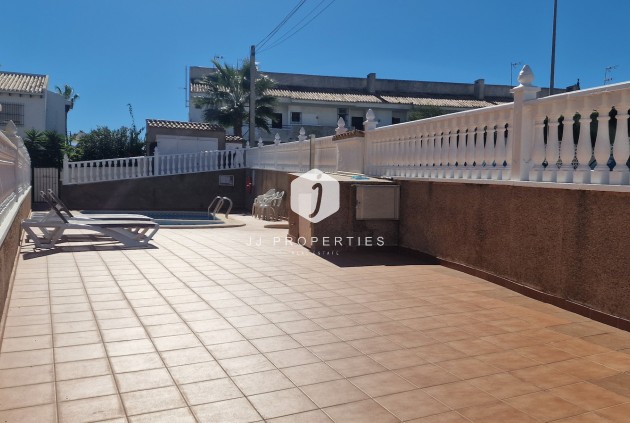 Tweedehands - Chalet -
Orihuela Costa - Costa Blanca