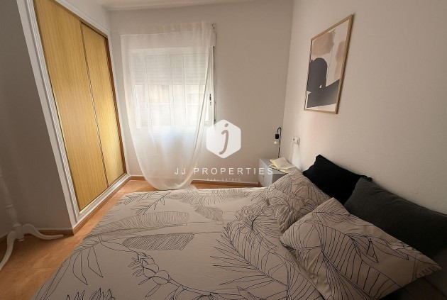 Tweedehands - Appartement / flat -
Torrevieja - Playa del Cura