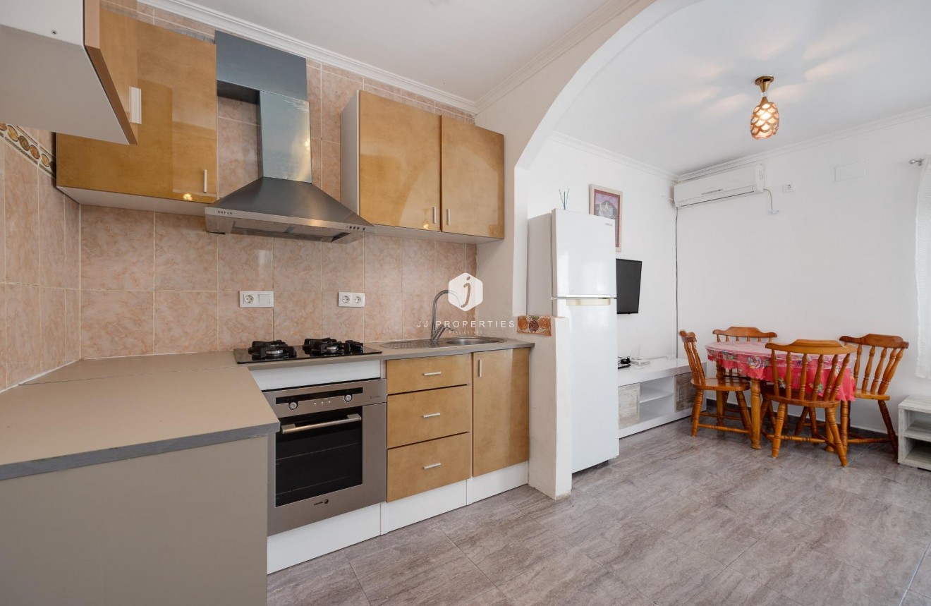 Tweedehands - Chalet -
Torrevieja - La Siesta - El Salado - Torreta