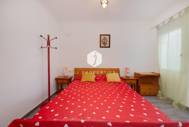 Tweedehands - Chalet -
Torrevieja - La Siesta - El Salado - Torreta