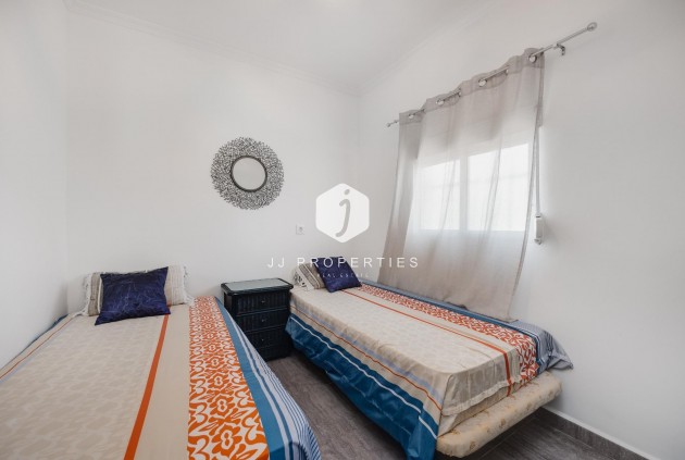 Tweedehands - Chalet -
Torrevieja - La Siesta - El Salado - Torreta