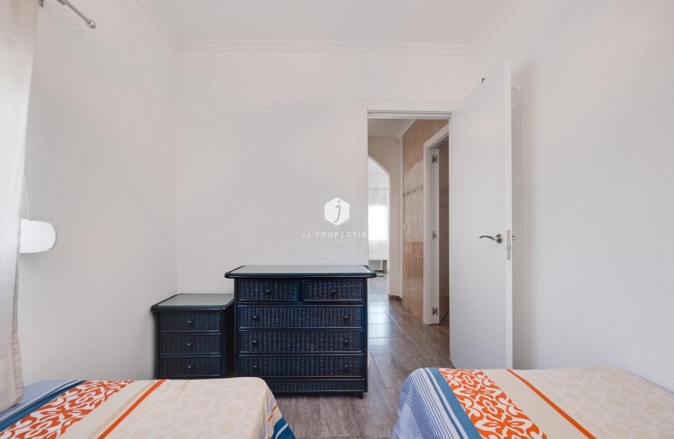 Tweedehands - Chalet -
Torrevieja - La Siesta - El Salado - Torreta