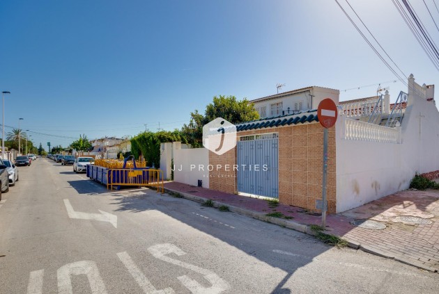 Tweedehands - Chalet -
Torrevieja - La Siesta - El Salado - Torreta