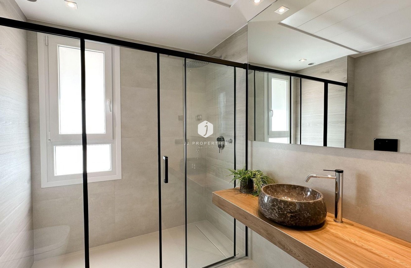 Neue Gebäude - Chalet -
Algorfa - La finca golf