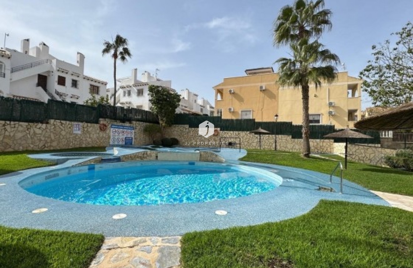 Z drugiej ręki - Mieszkanie w bloku -
Orihuela Costa - Costa Blanca