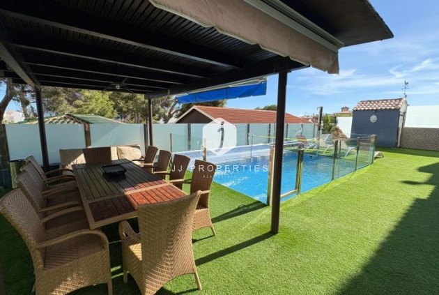 Z drugiej ręki - Villa -
Orihuela Costa - Costa Blanca