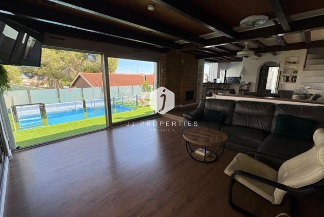 Z drugiej ręki - Villa -
Orihuela Costa - Costa Blanca