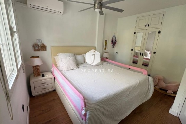 Z drugiej ręki - Villa -
Orihuela Costa - Costa Blanca