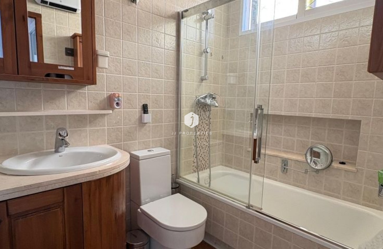 Z drugiej ręki - Villa -
Orihuela Costa - Costa Blanca