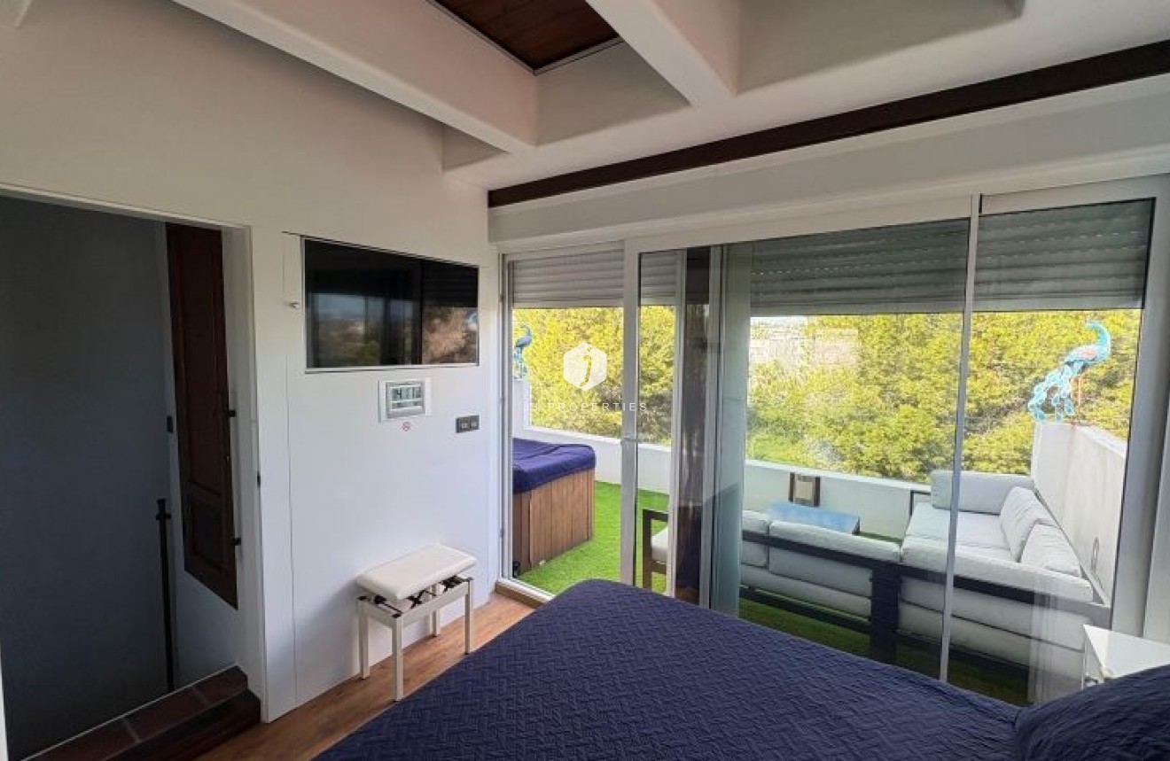 Z drugiej ręki - Villa -
Orihuela Costa - Costa Blanca