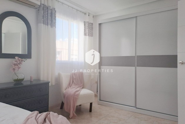 D'occasion - Appartement -
Torrevieja - Costa Blanca