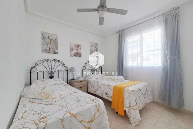 D'occasion - Appartement -
Torrevieja - Costa Blanca