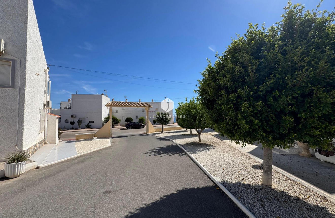 Resale - Duplex -
La Mata - Costa Blanca