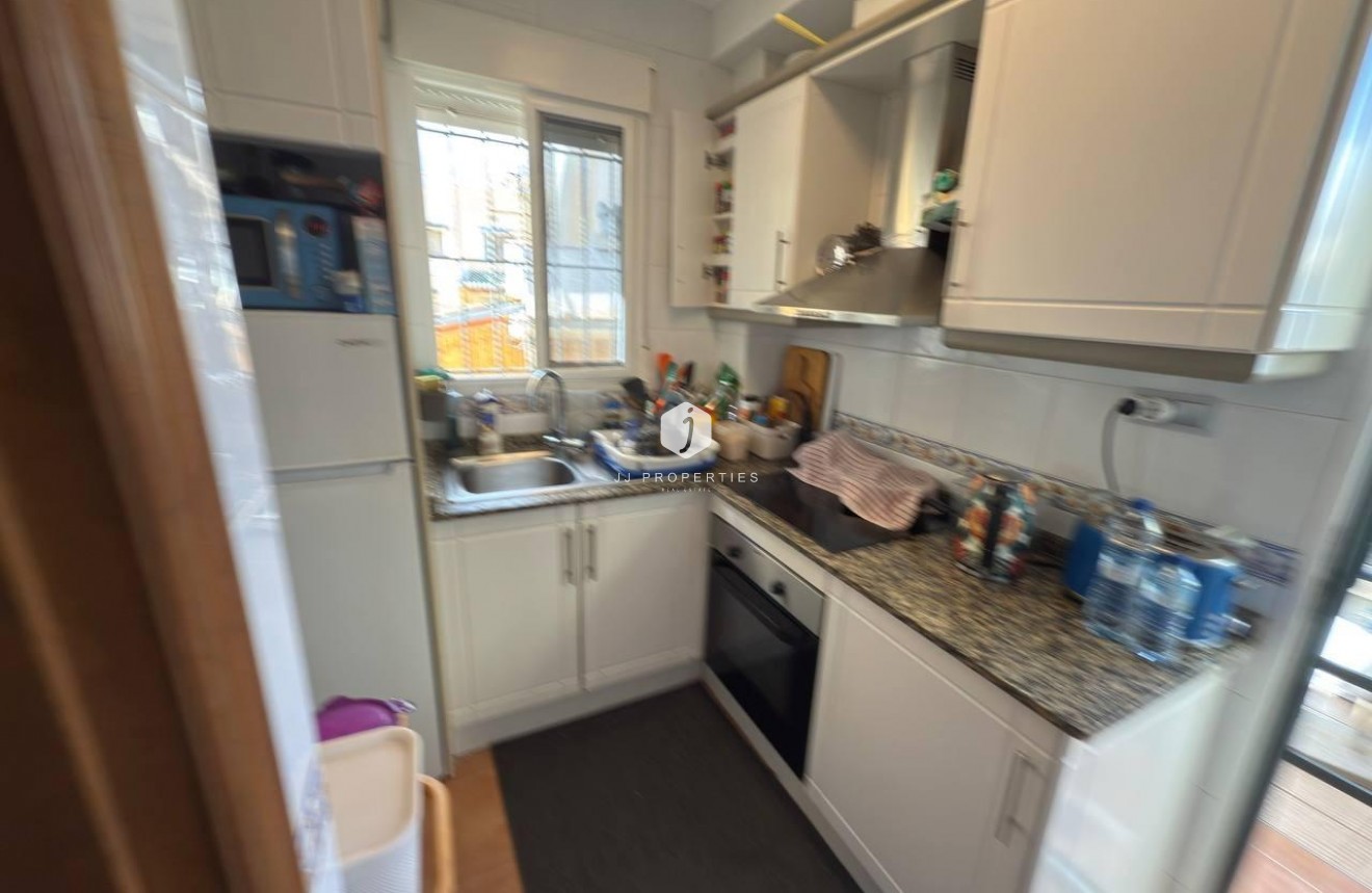 Z drugiej ręki - Szalet -
Orihuela Costa - Los Almendros-la Florida