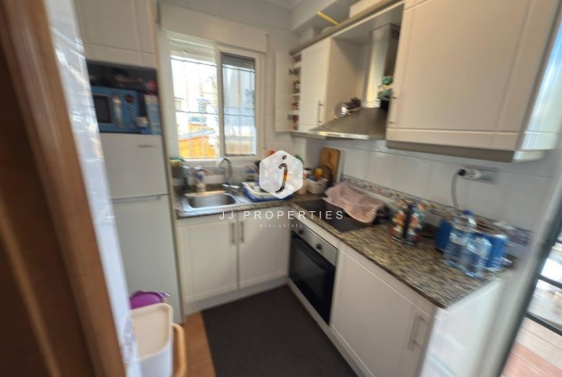 Z drugiej ręki - Szalet -
Orihuela Costa - Los Almendros-la Florida