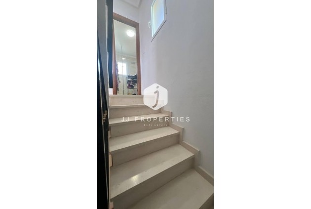 Z drugiej ręki - Szalet -
Orihuela Costa - Los Almendros-la Florida