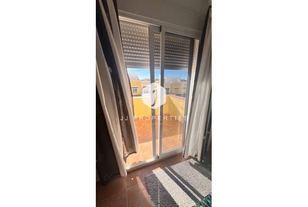 Z drugiej ręki - Szalet -
Orihuela Costa - Los Almendros-la Florida