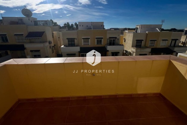 Z drugiej ręki - Szalet -
Orihuela Costa - Los Almendros-la Florida