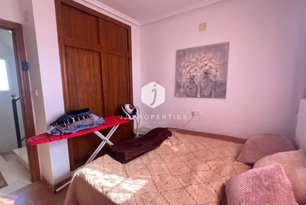 Z drugiej ręki - Szalet -
Orihuela Costa - Los Almendros-la Florida