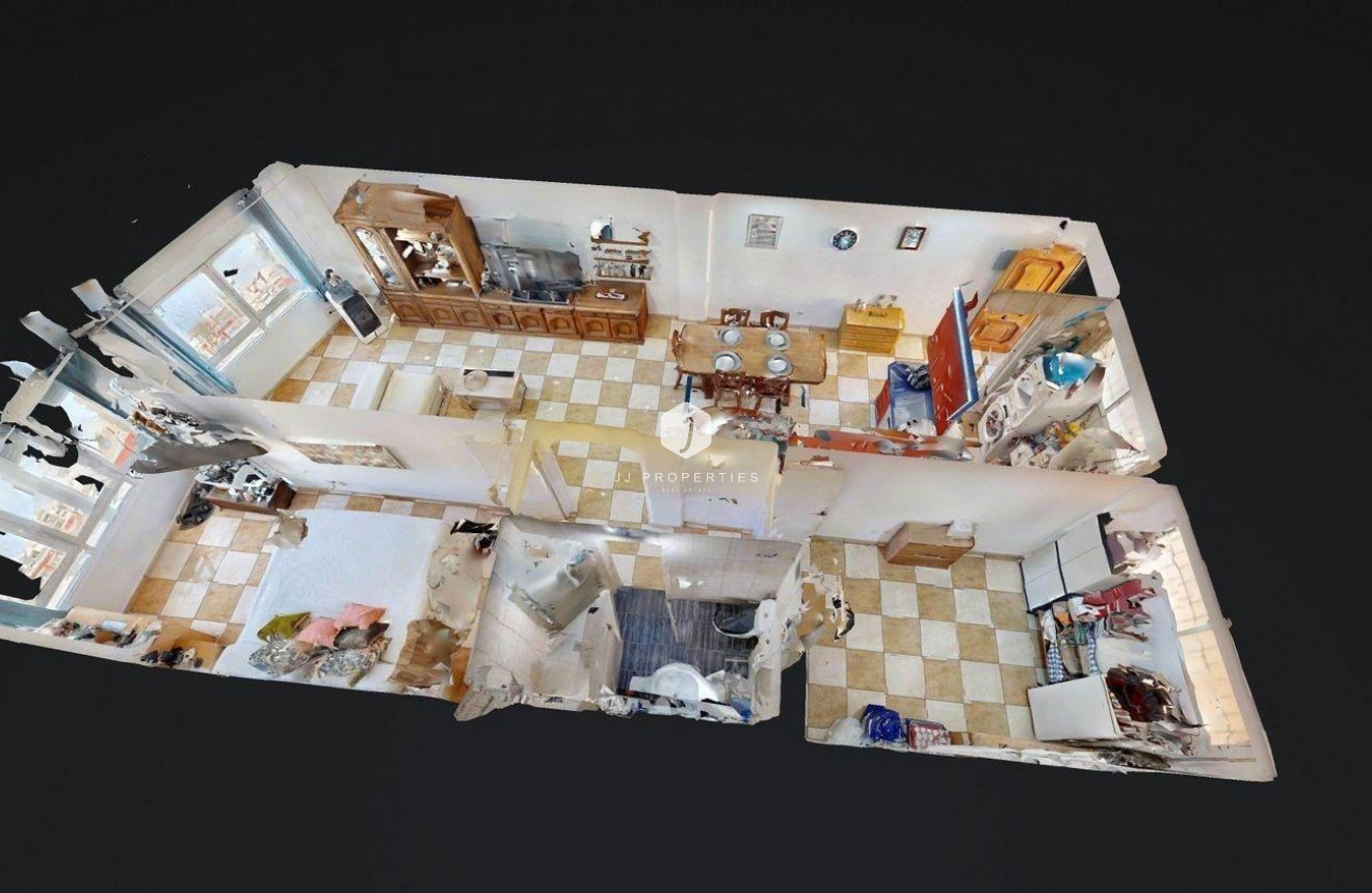 Z drugiej ręki - Mieszkanie w bloku -
Torrevieja - Puerto Deportivo