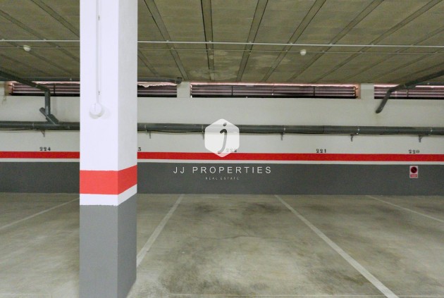 D'occasion - Appartement -
Torrevieja - Estacion de autobuses