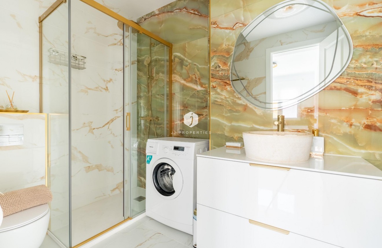 Aus zweiter Hand - Chalet -
Torrevieja - Punta prima