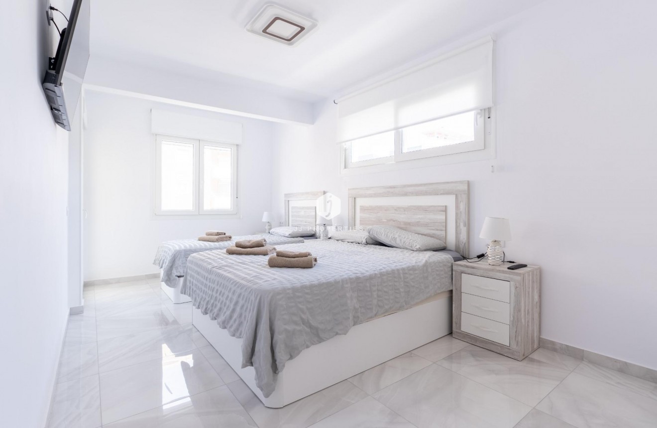 Aus zweiter Hand - Chalet -
Torrevieja - Punta prima