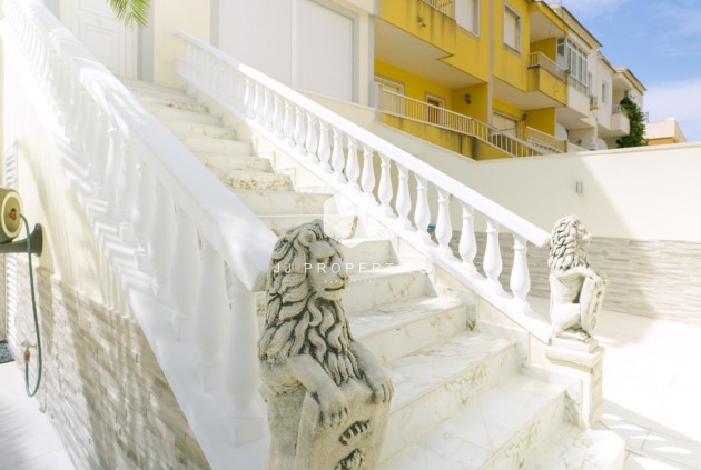 Aus zweiter Hand - Chalet -
Torrevieja - Punta prima