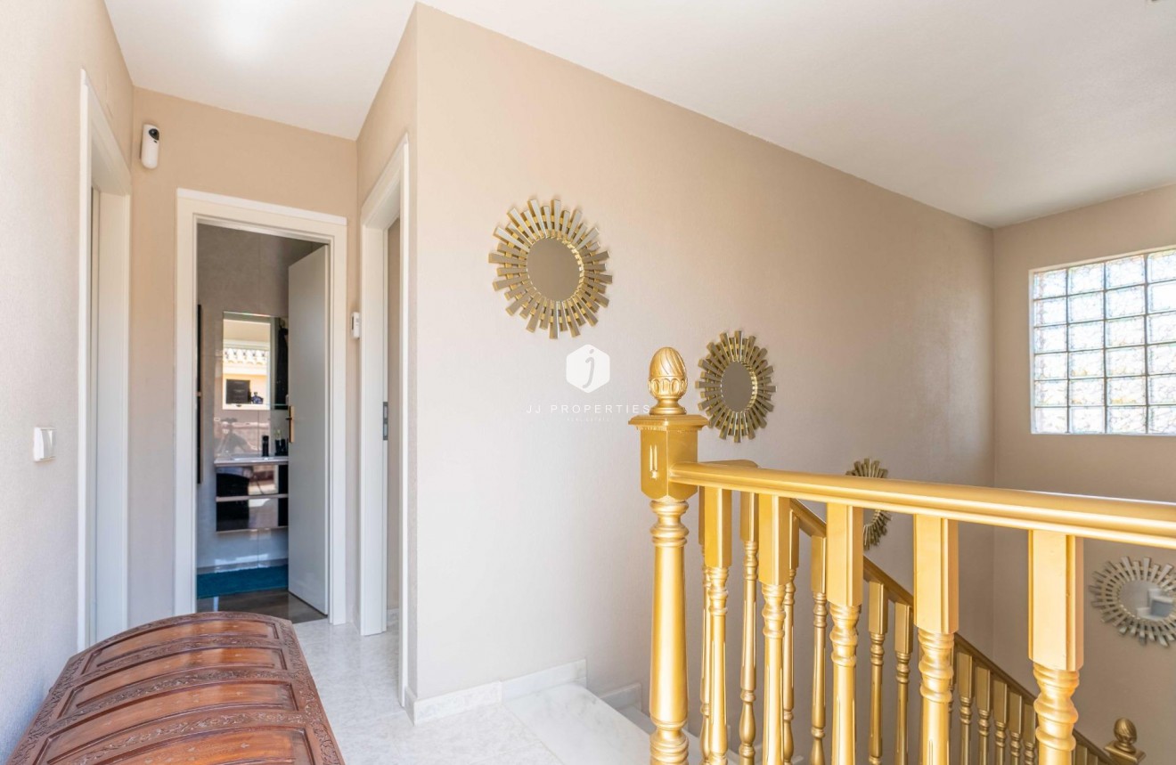 Resale - Villa -
Orihuela Costa - Punta Prima