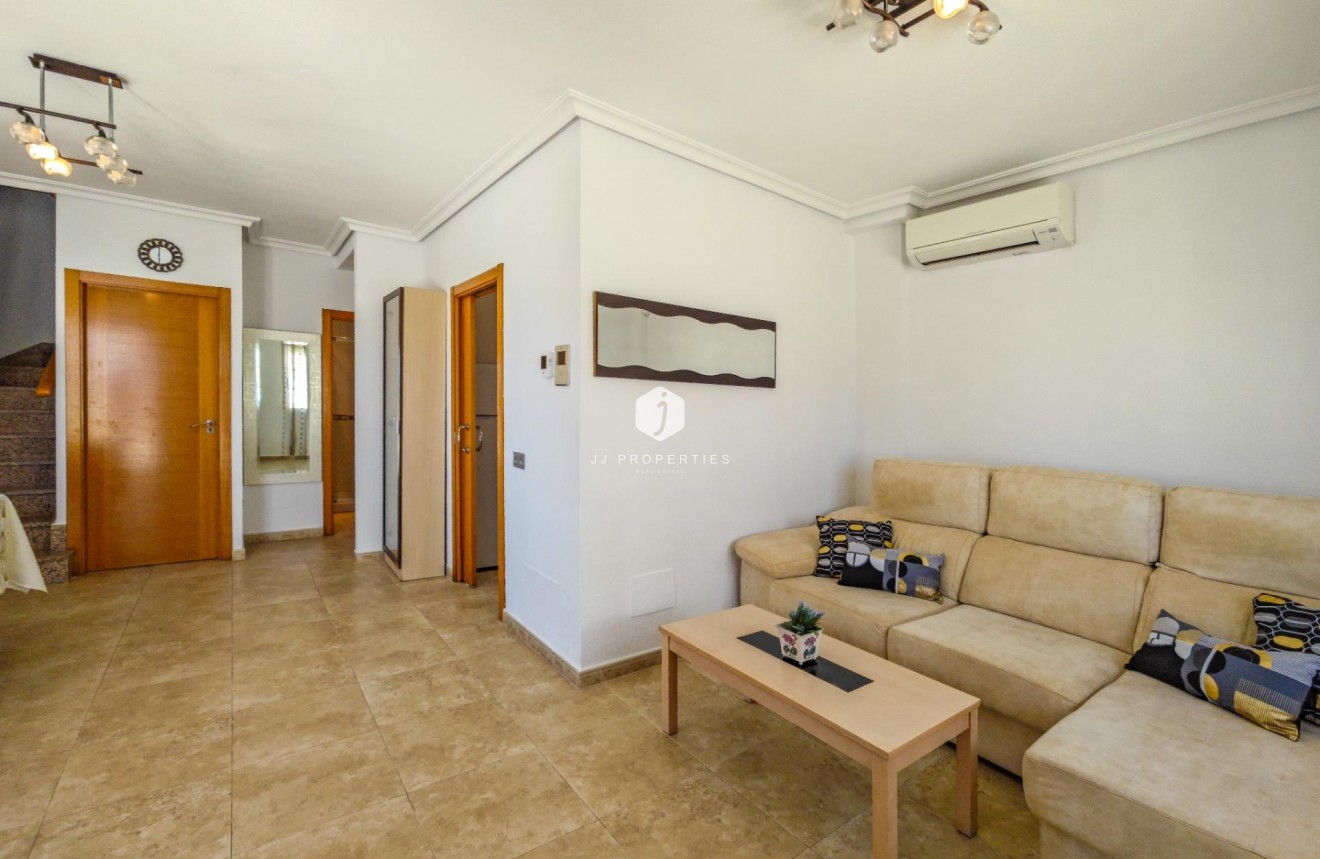 Resale - Villa -
Torrevieja - La Mata
