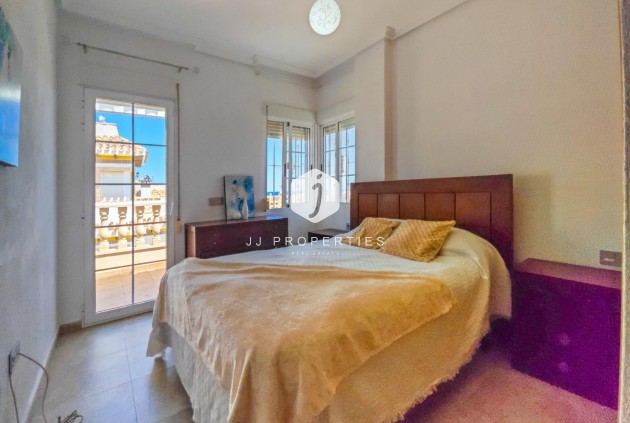 Resale - Villa -
Torrevieja - La Mata