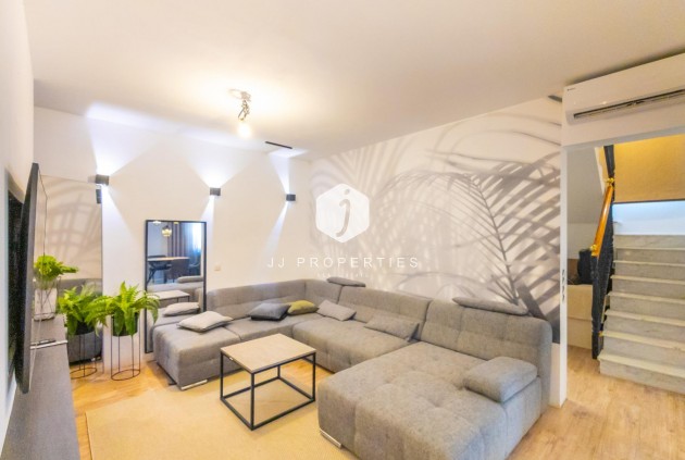 Z drugiej ręki - Villa -
Torrevieja - El chaparral