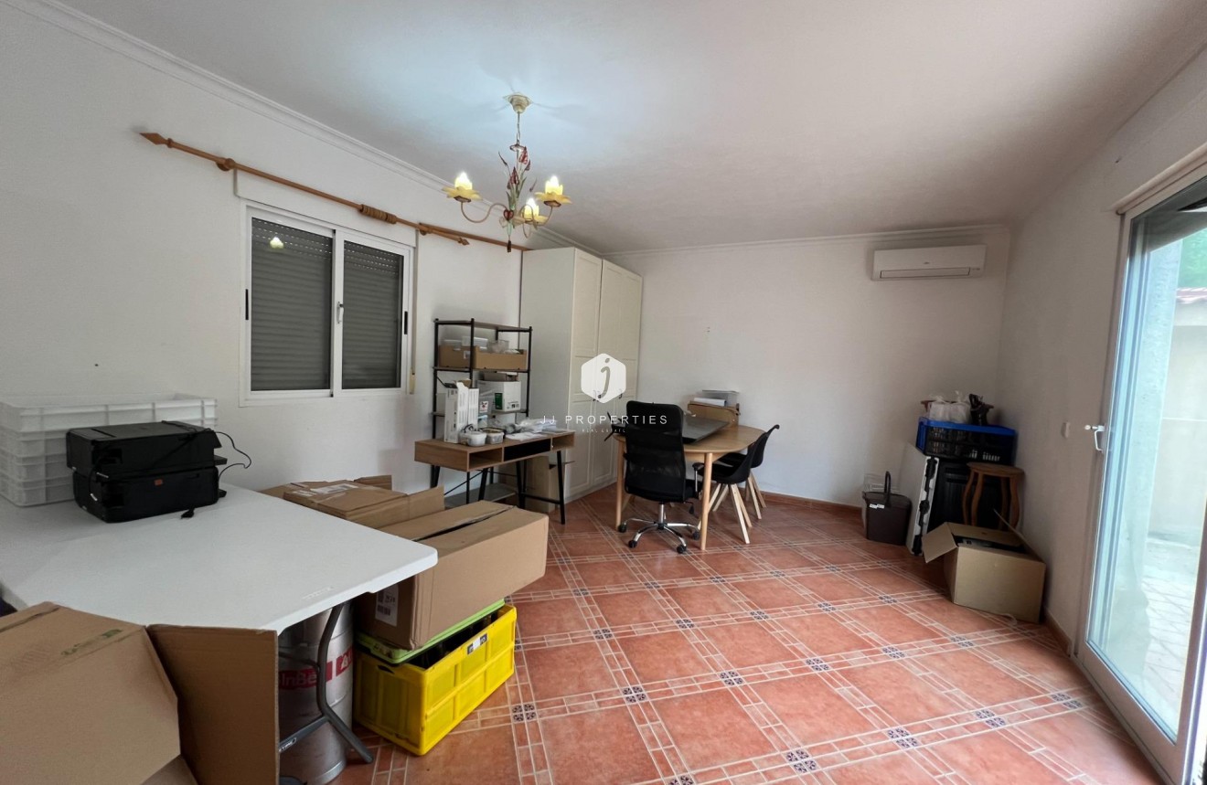 D'occasion - Villa -
Dolores - Cmno. Escorredor