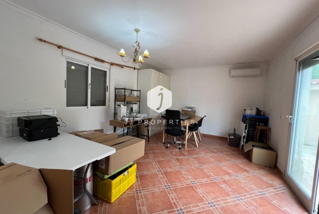 D'occasion - Villa -
Dolores - Cmno. Escorredor