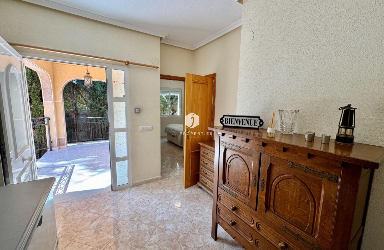 D'occasion - Villa -
Dolores - Cmno. Escorredor