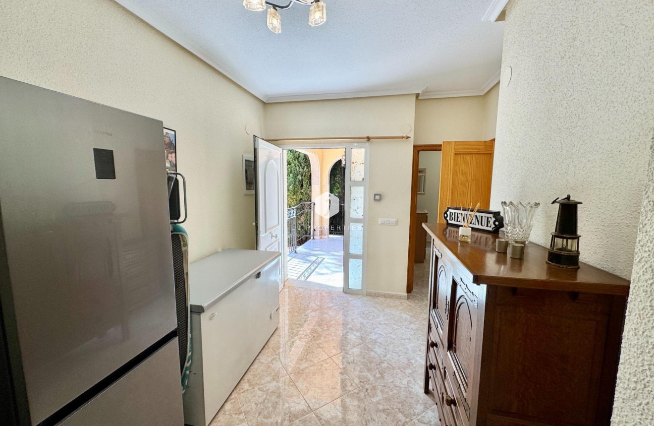 D'occasion - Villa -
Dolores - Cmno. Escorredor